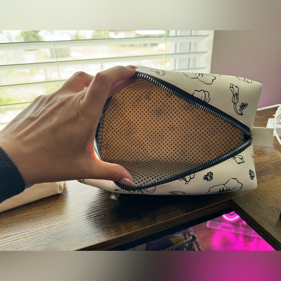 Makeup Case - Picture 5 of 6